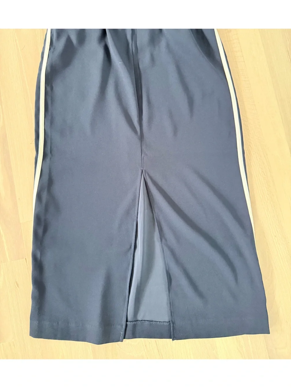 NWT Evereve Z Supply Saunder Midi Track Skirt Blue Eclipse Size Medium - Picture 3 of 11